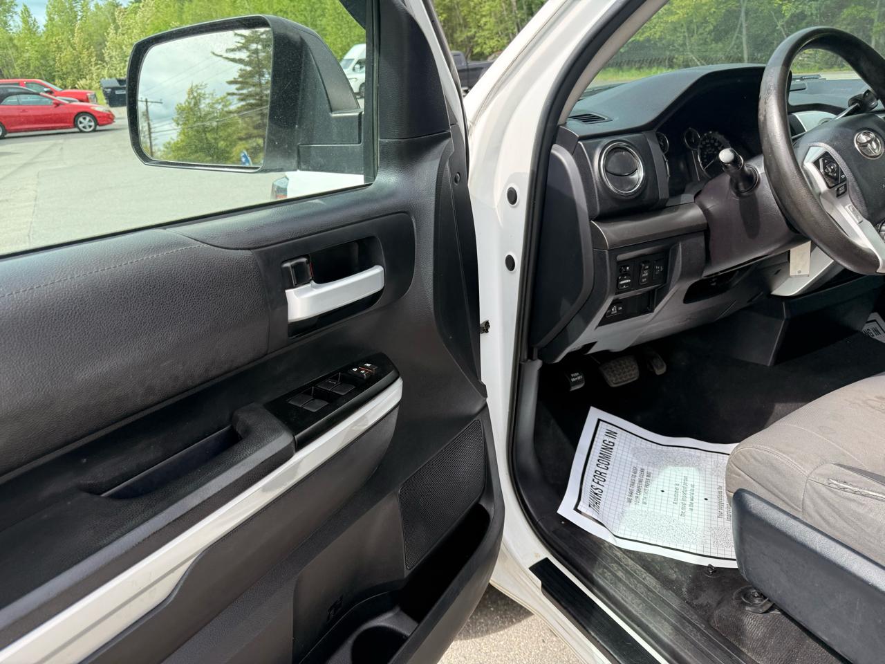 Toyota Tundra  2016