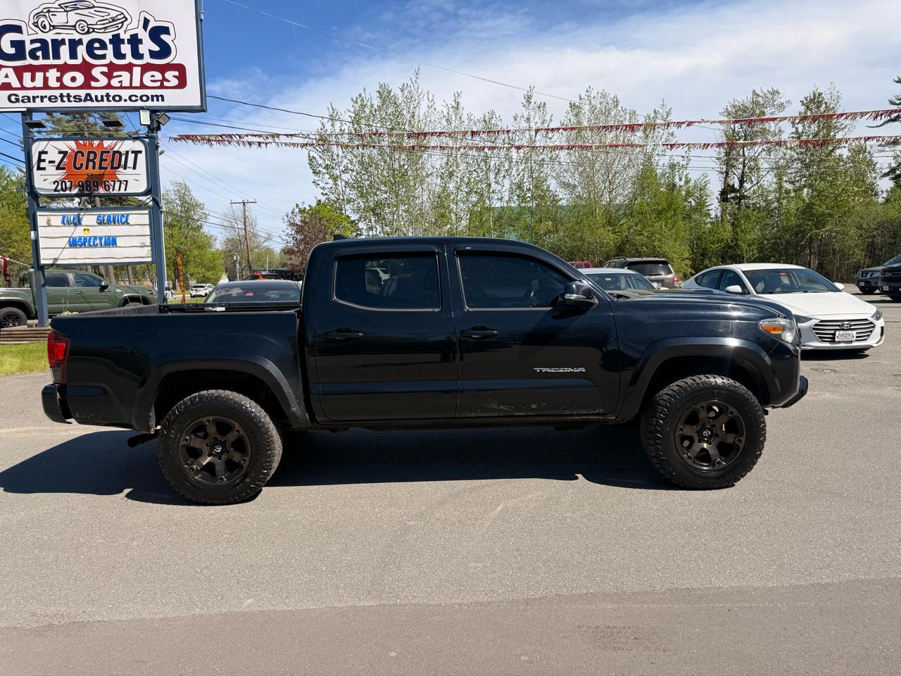 Toyota Tacoma  2018