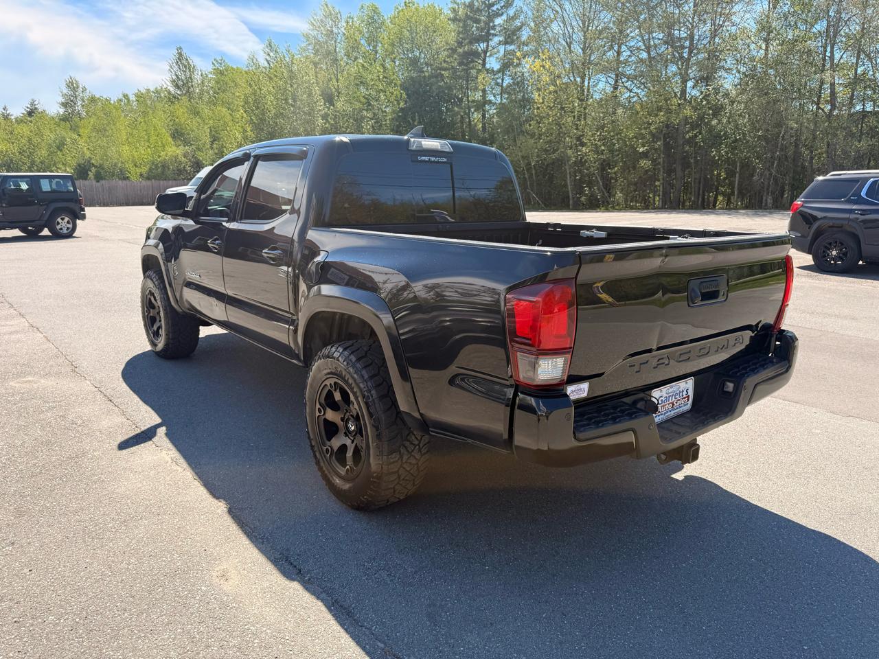 Toyota Tacoma  2018