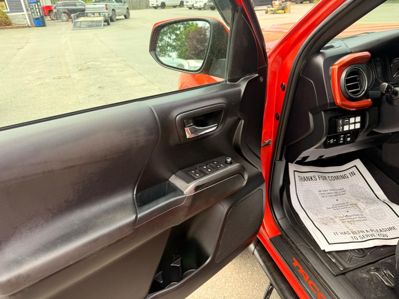 Toyota Tacoma  2017