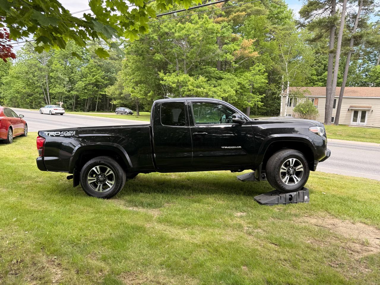 Toyota Tacoma  2019