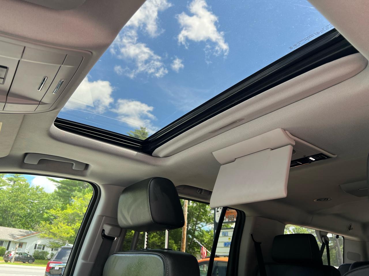 Chevrolet Suburban  2019