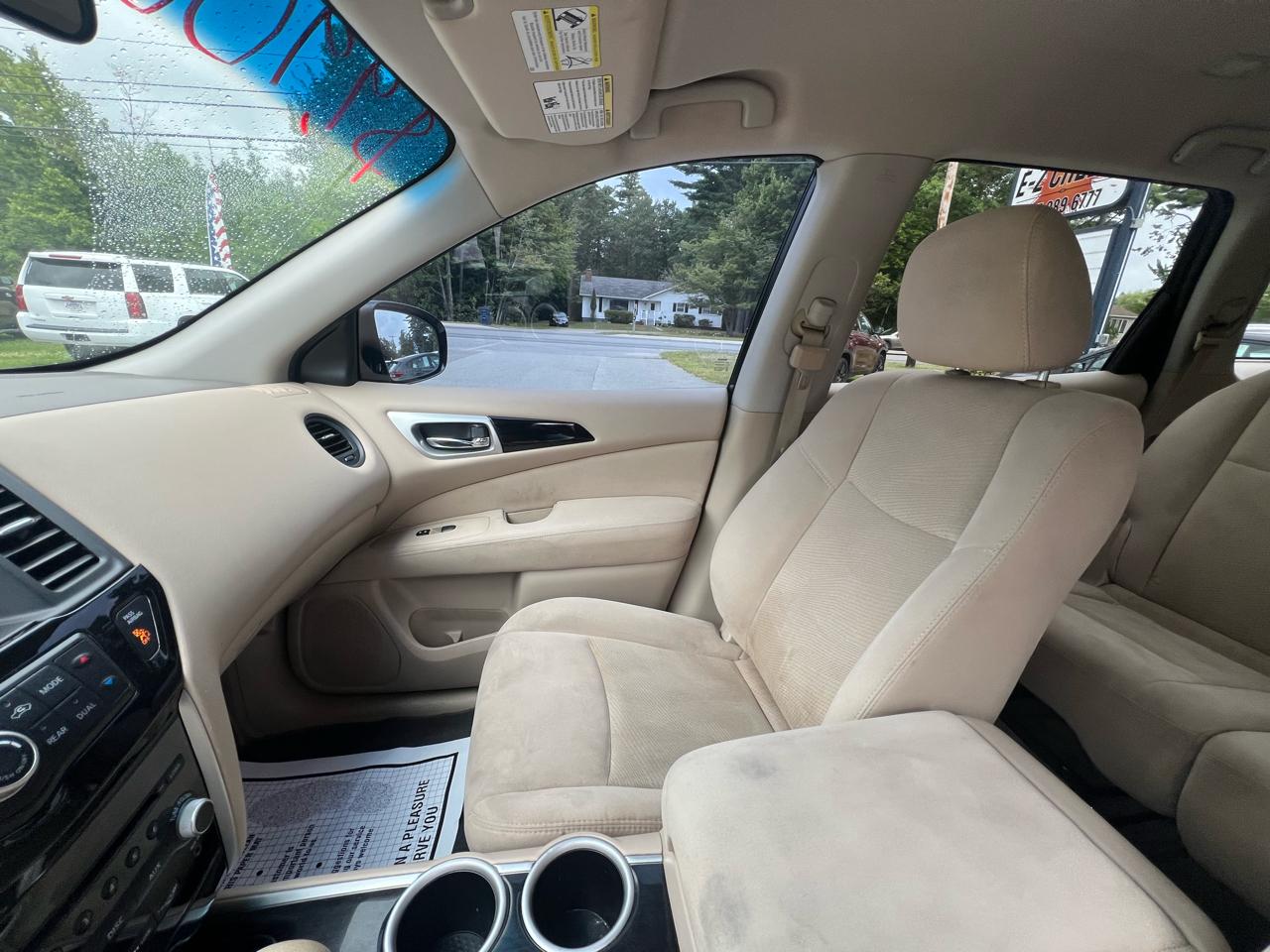 Nissan Pathfinder  2014