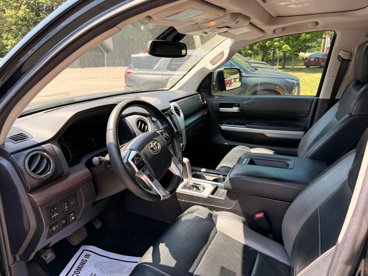 Toyota Tundra  2018