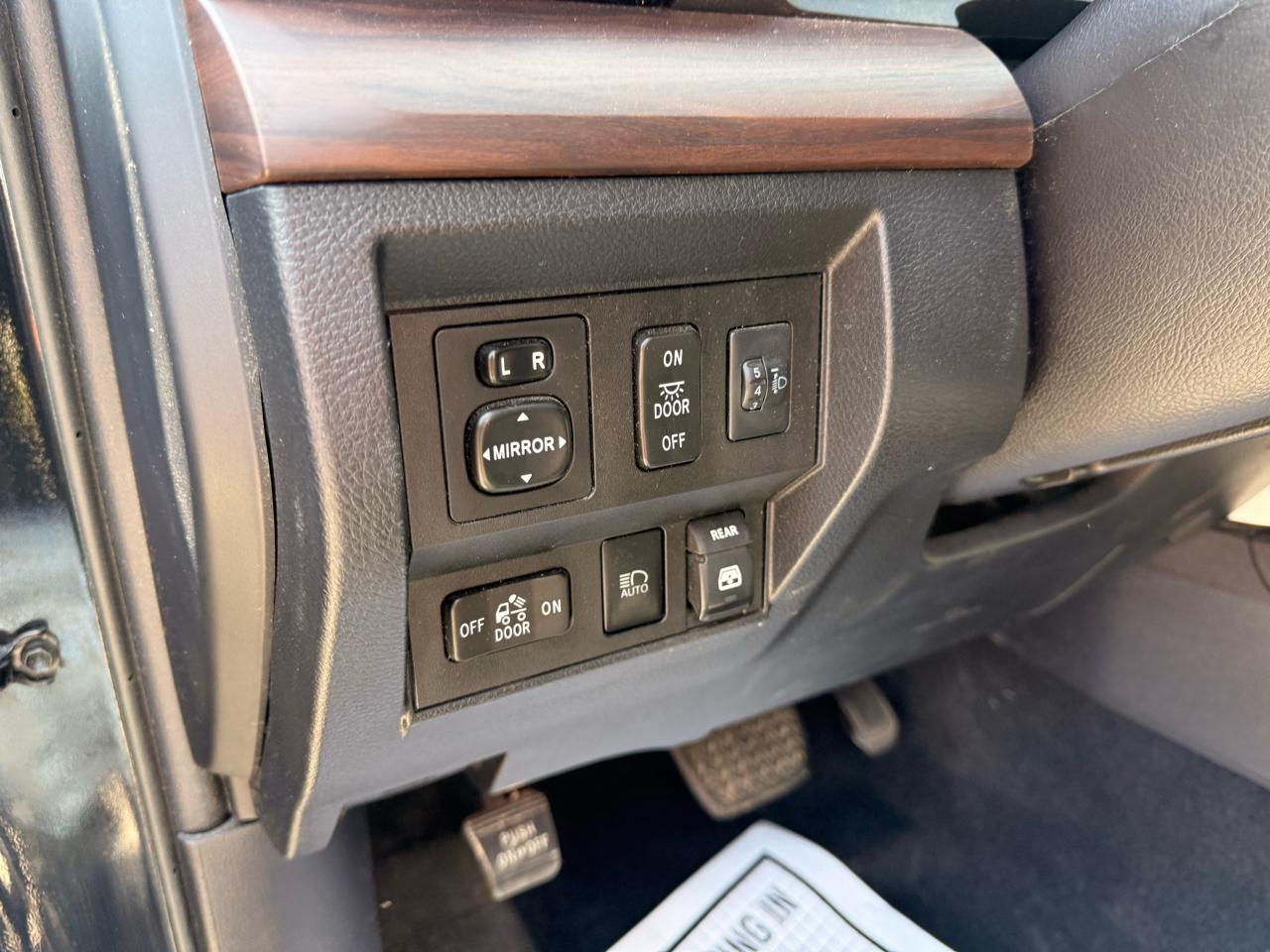 Toyota Tundra  2018