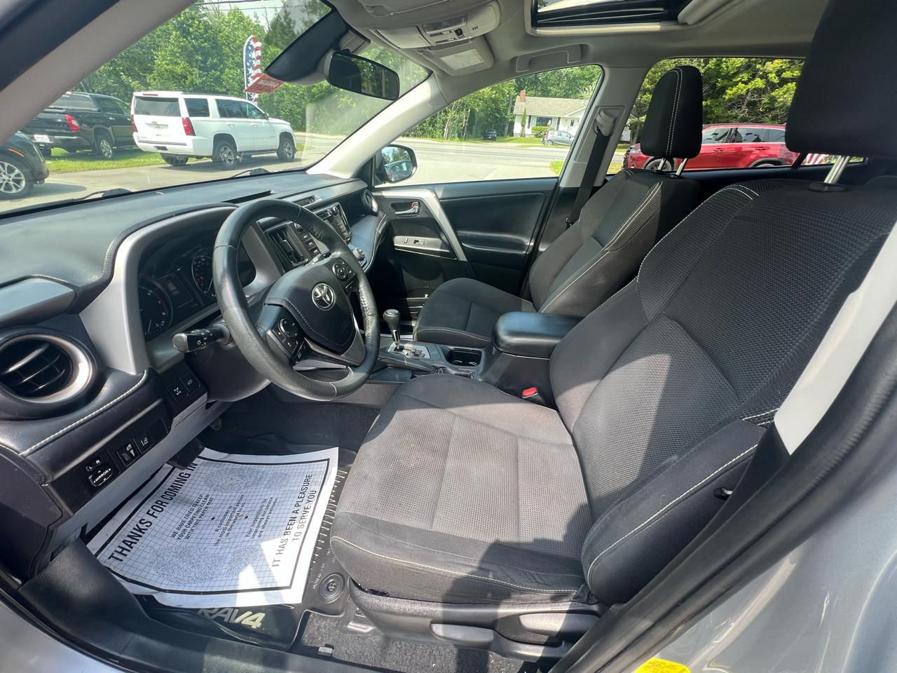 Toyota RAV4  2017