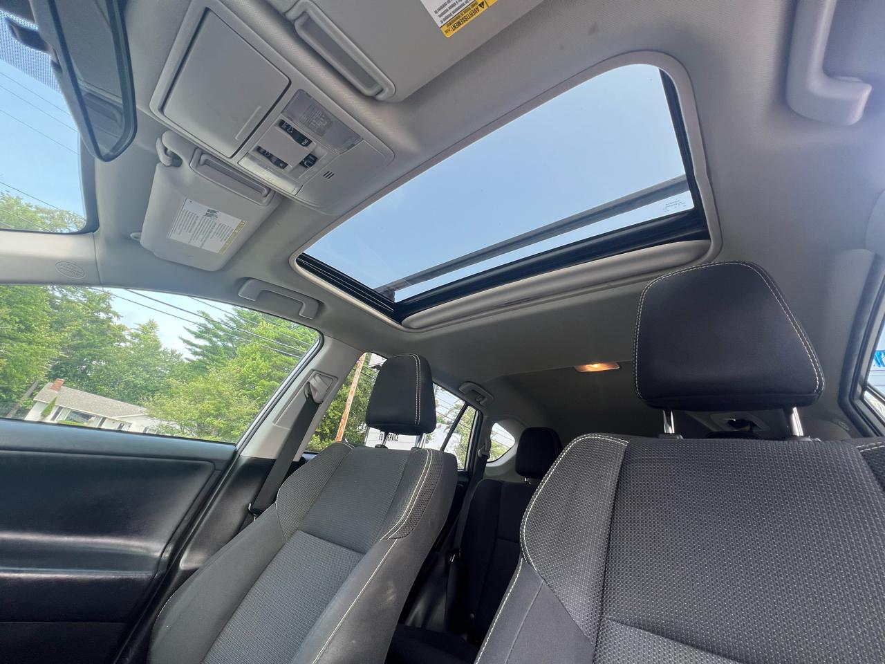 Toyota RAV4  2017