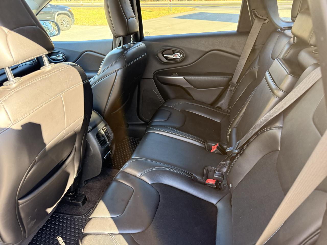 Jeep Cherokee  2019