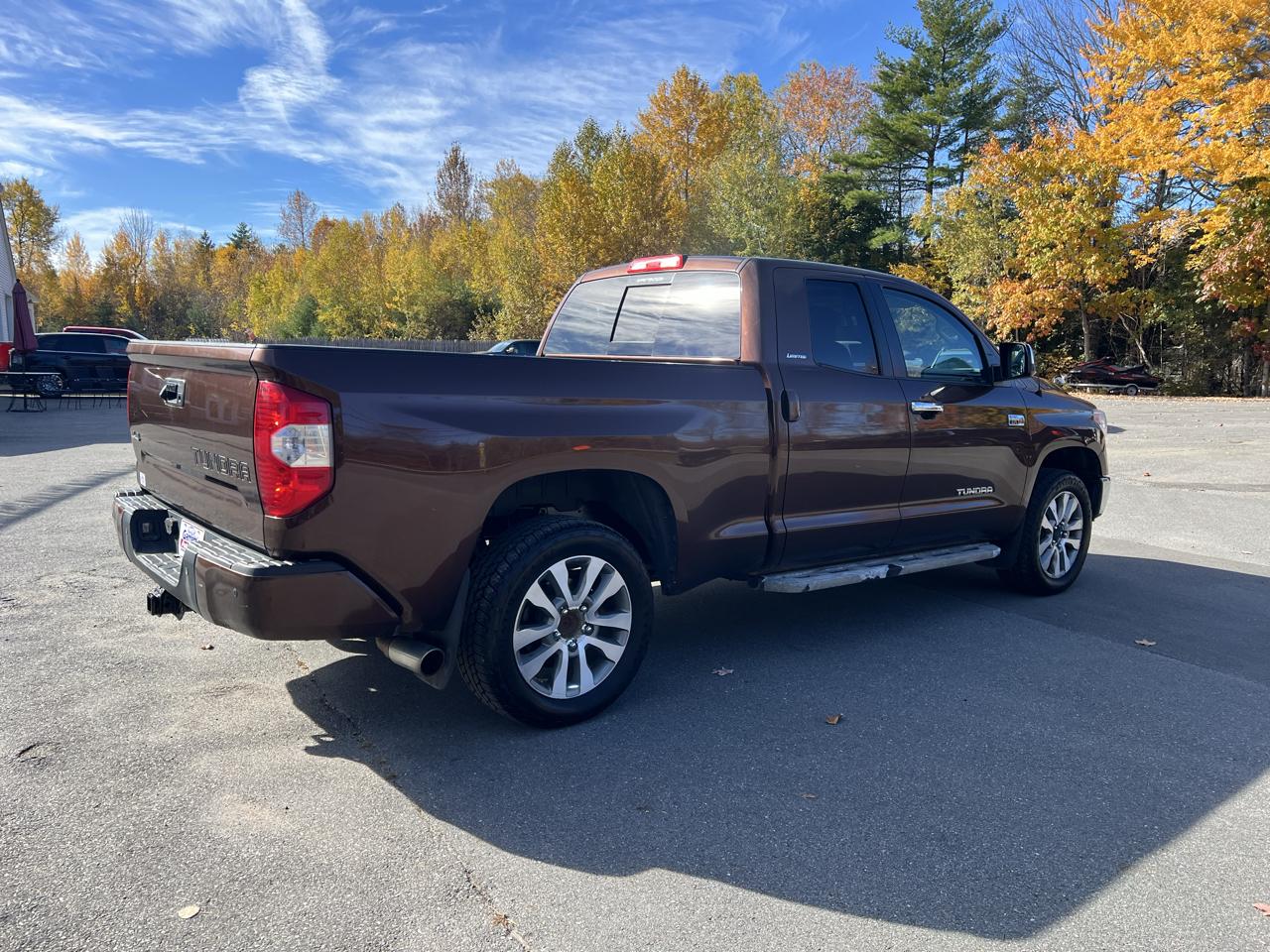 Toyota Tundra  2016
