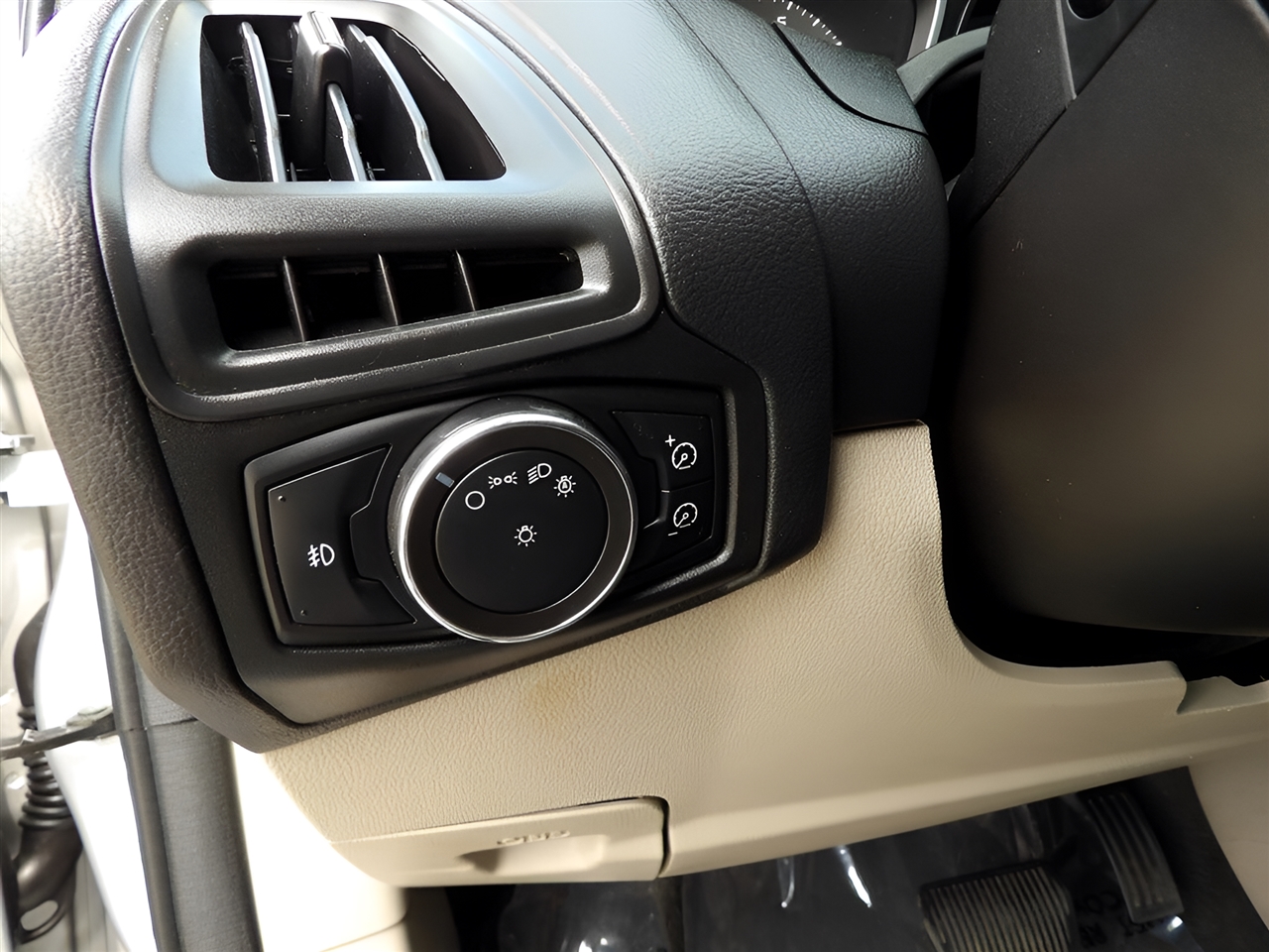 Ford Focus  2012 Ford Focus  2012