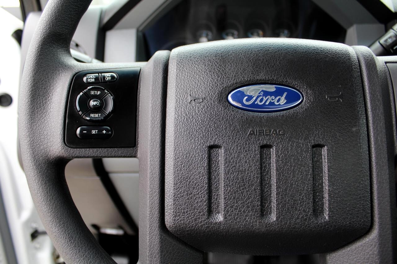 Ford F-350 SD  2013 Ford F-350 SD  2013