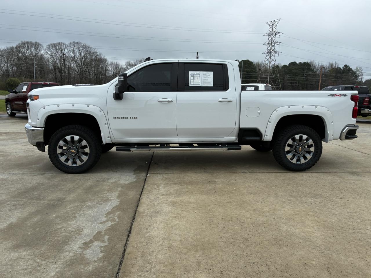 2022 Chevrolet Silverado 3500 LT LEVELED
