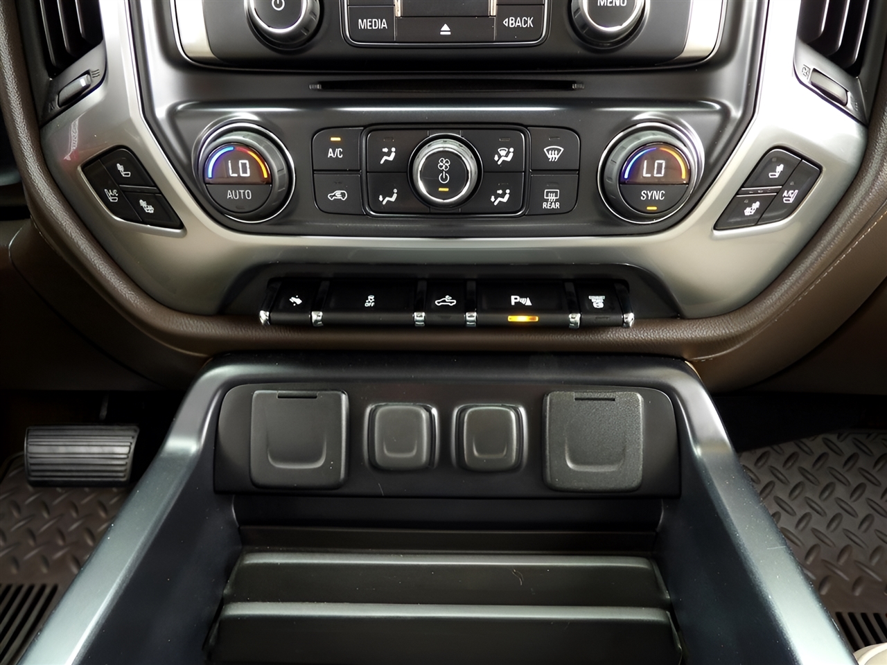 Chevrolet Silverado 3500HD  2015 Chevrolet Silverado 3500HD  2015