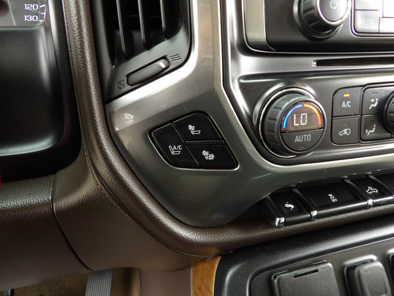 Chevrolet Silverado 3500HD  2015