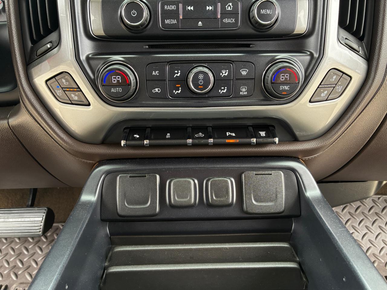 Chevrolet Silverado 3500HD  2015