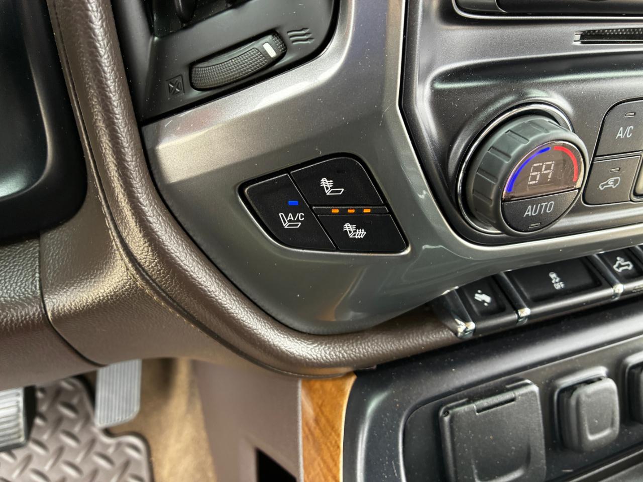 Chevrolet Silverado 3500HD  2015