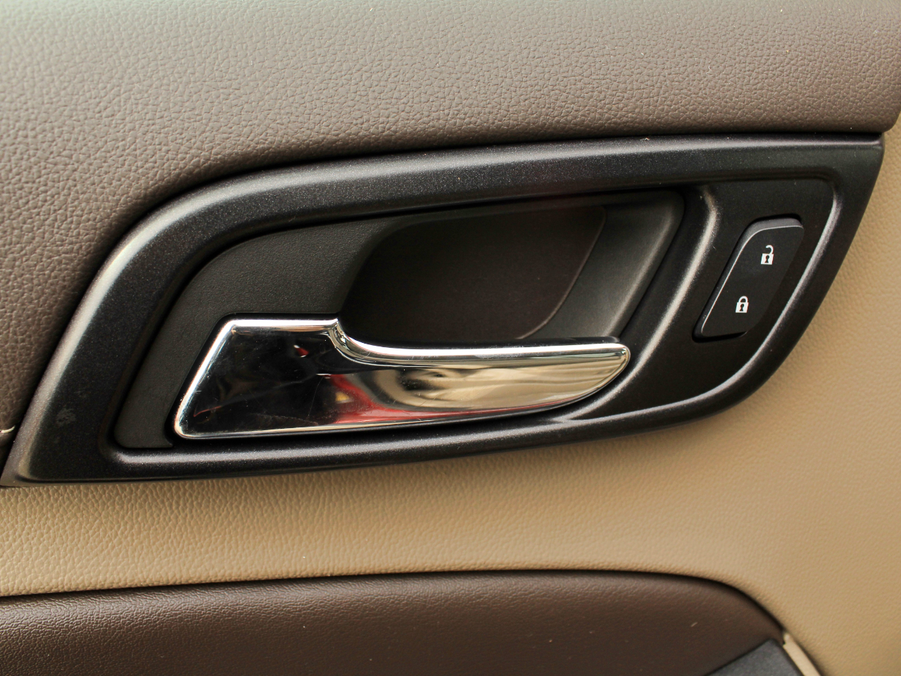 Chevrolet Suburban  2020