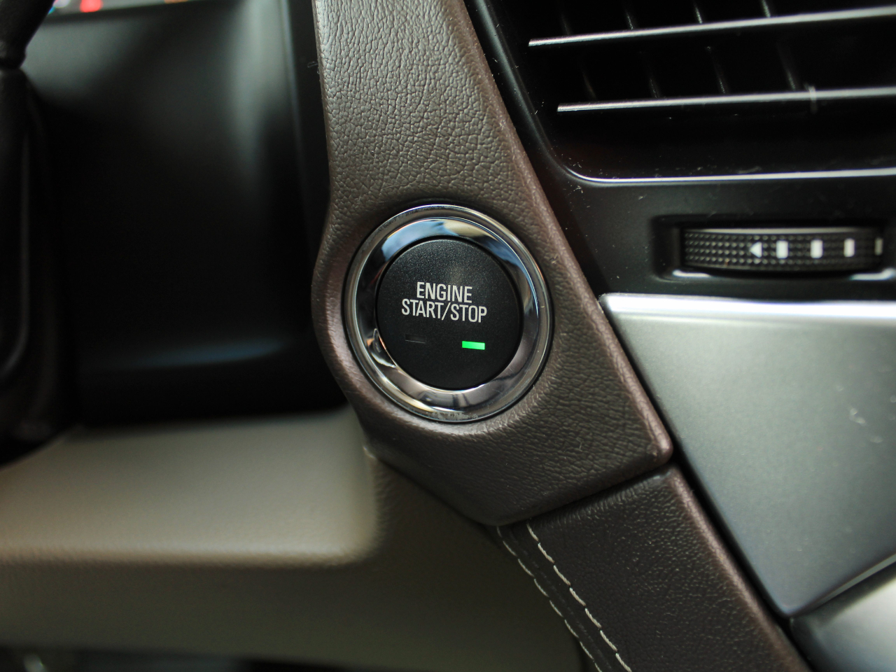 Chevrolet Suburban  2020