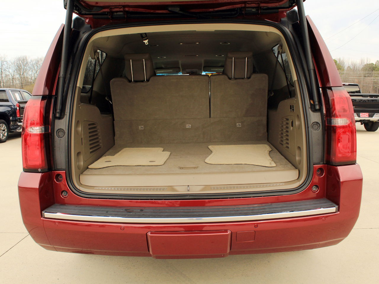 Chevrolet Suburban  2020