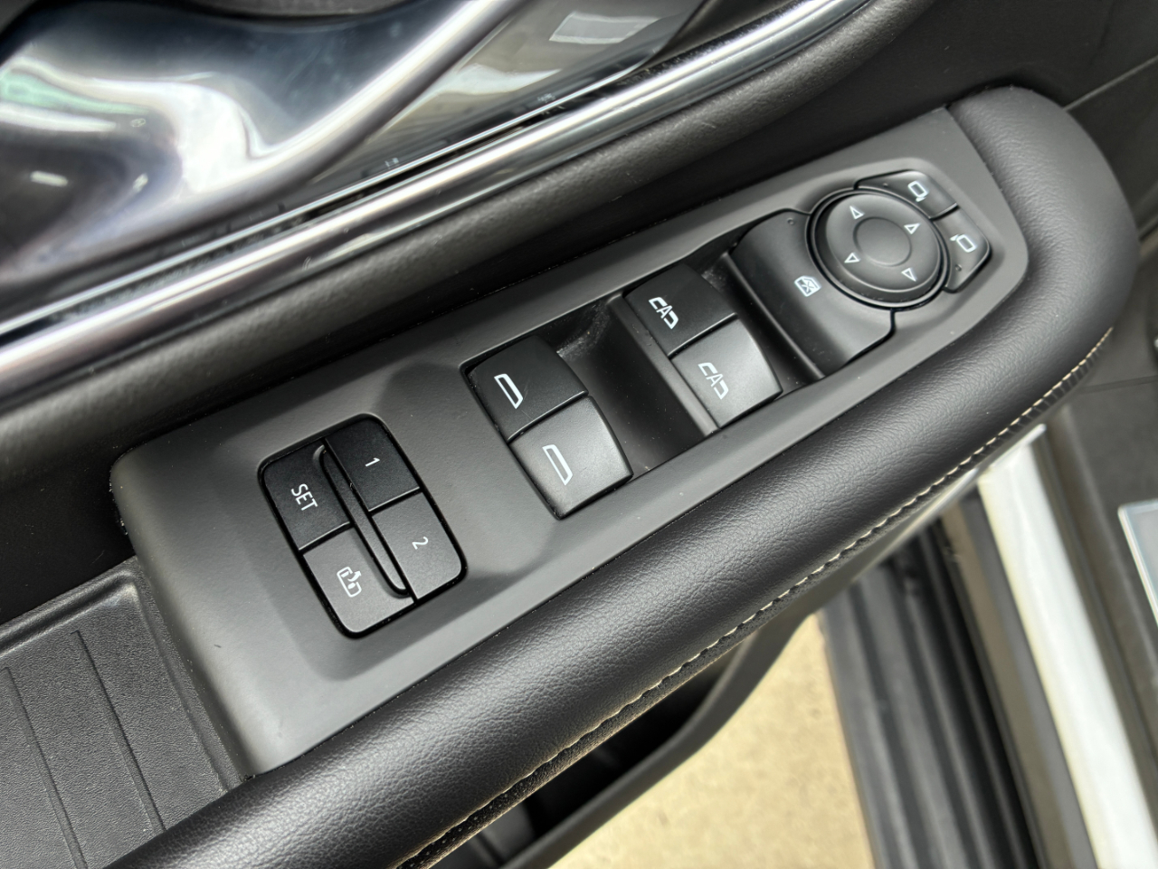 GMC Yukon XL 1500 SLT 2021