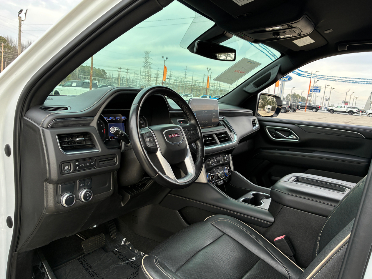 GMC Yukon XL 1500 SLT 2021