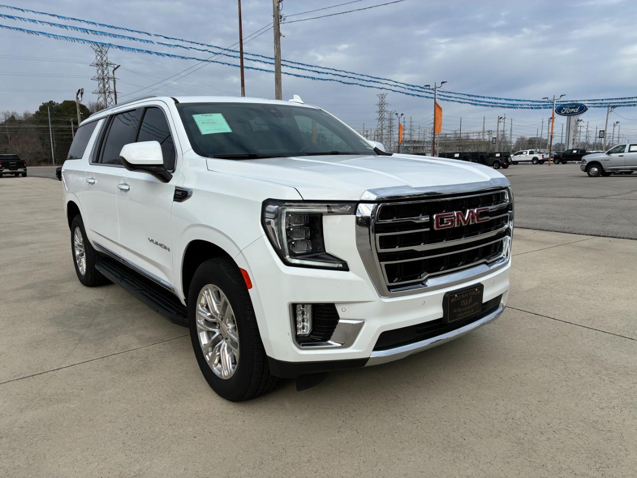 GMC Yukon XL 1500 SLT 2021