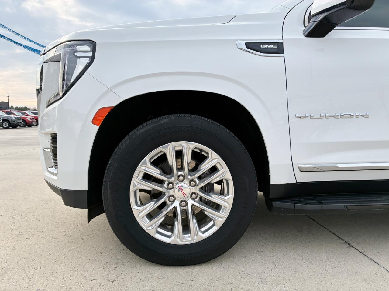 GMC Yukon XL 1500 SLT 2021