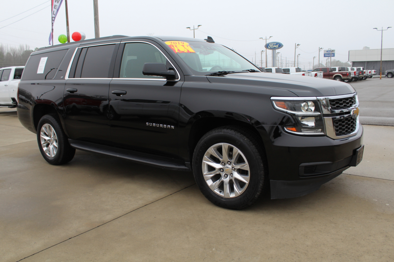 Chevrolet Suburban  2019