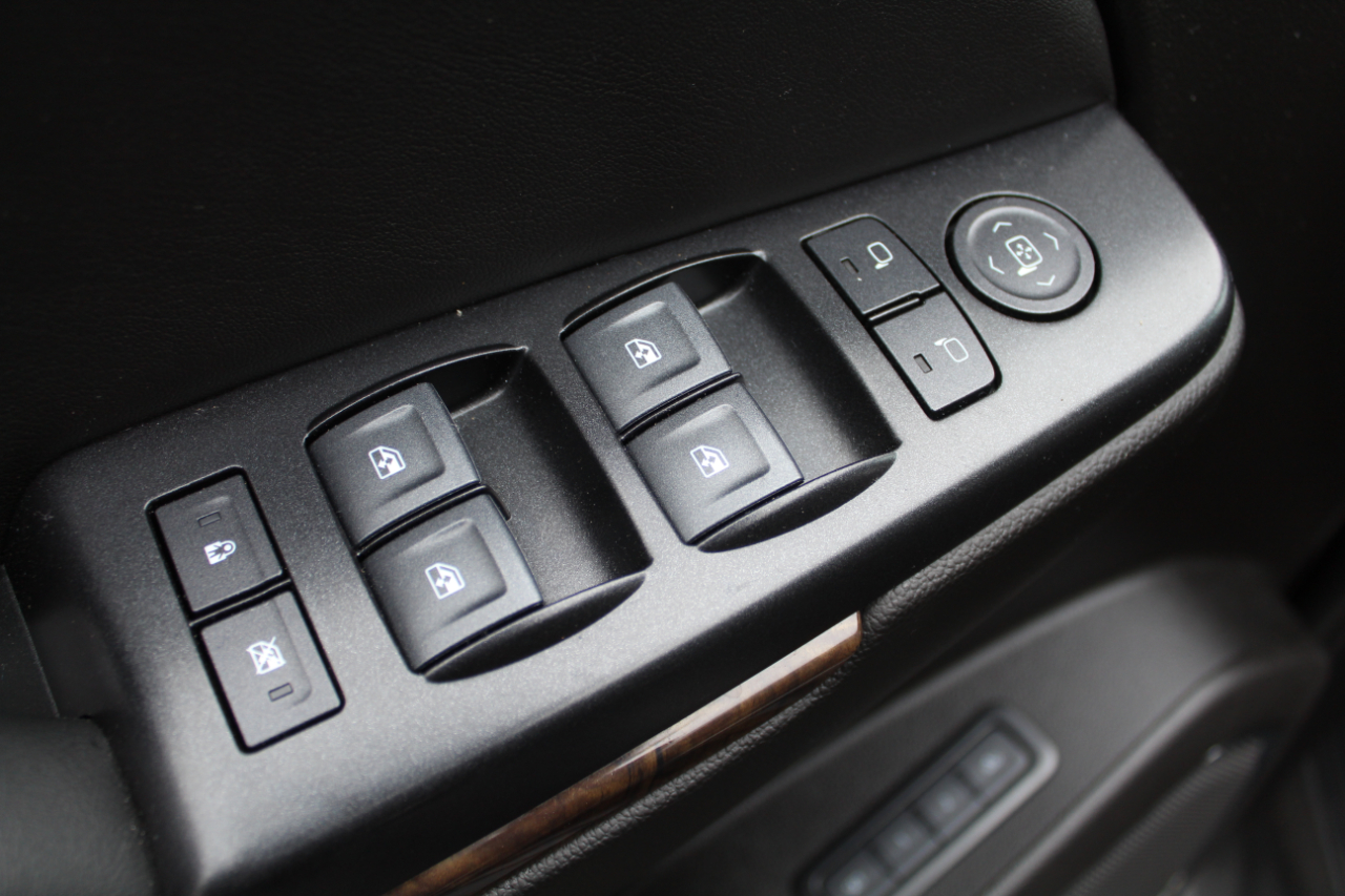 Chevrolet Suburban  2019