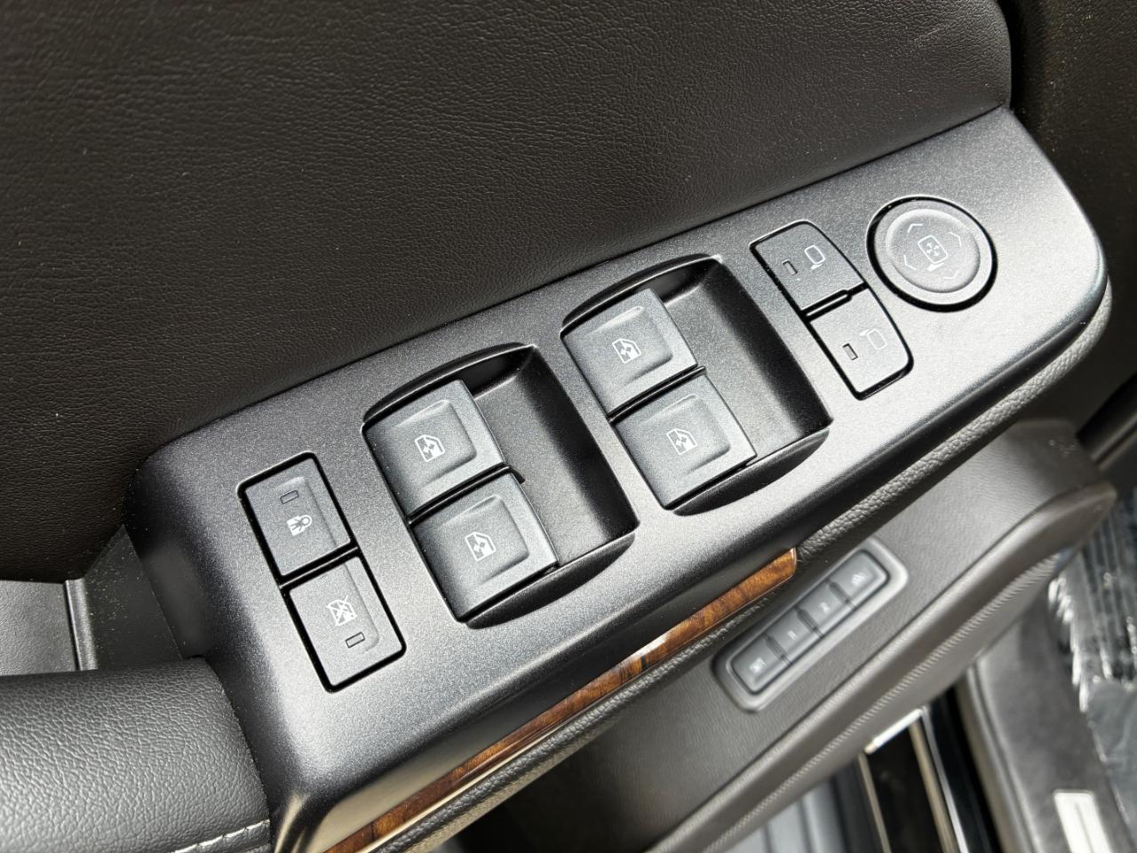 Chevrolet Suburban  2019