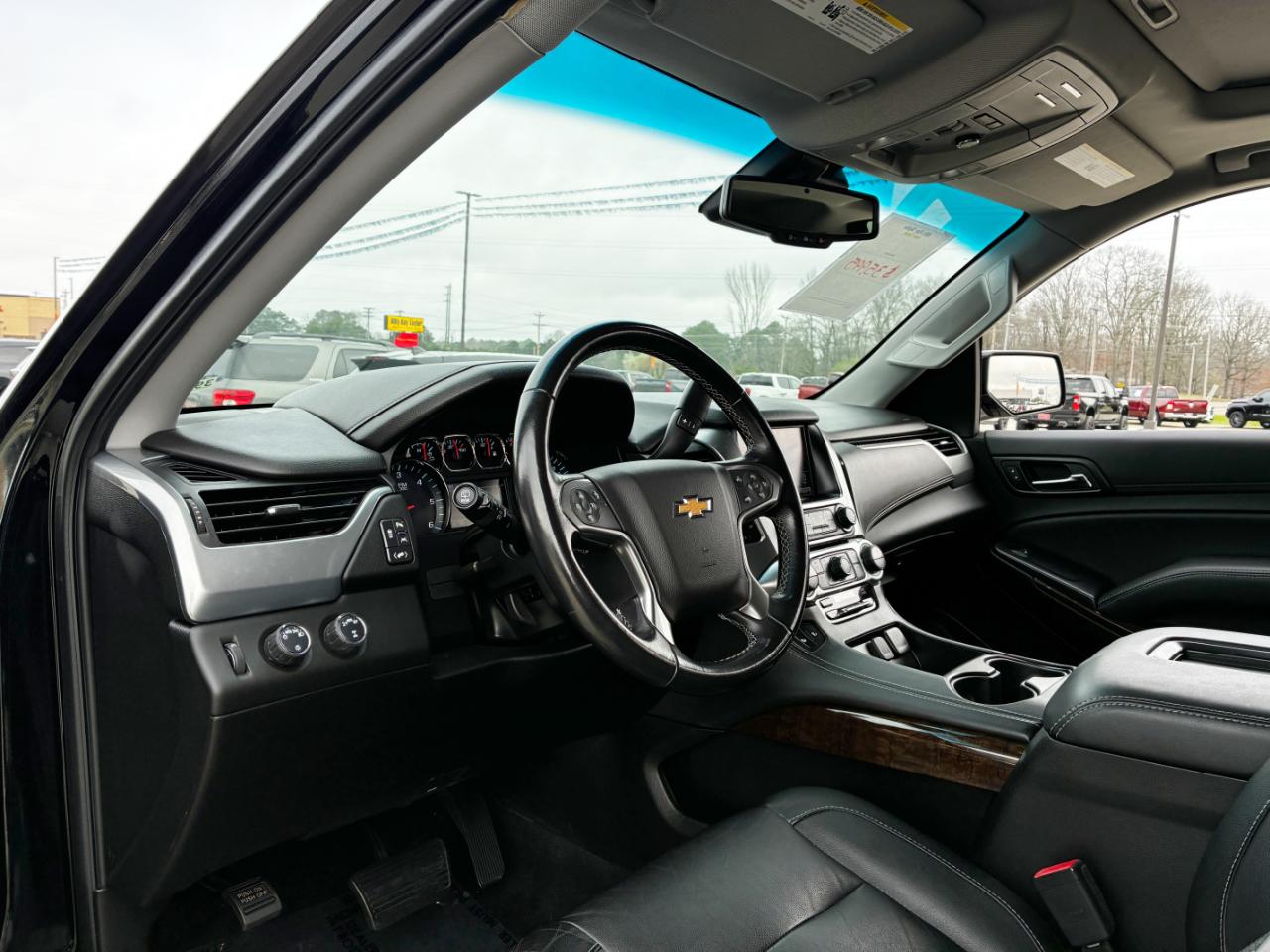 Chevrolet Suburban  2019