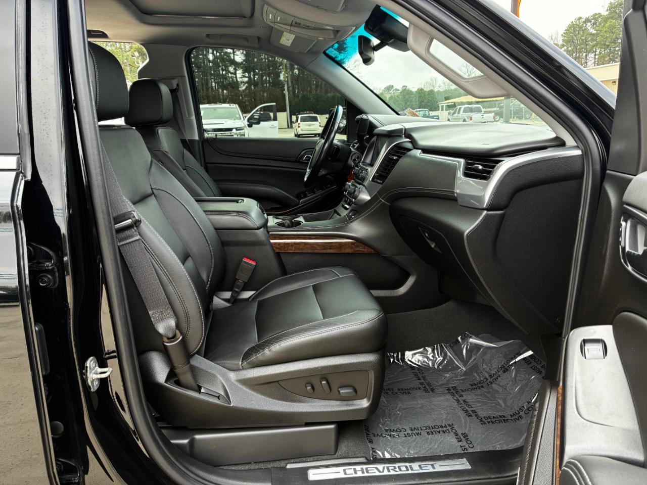 Chevrolet Suburban  2019