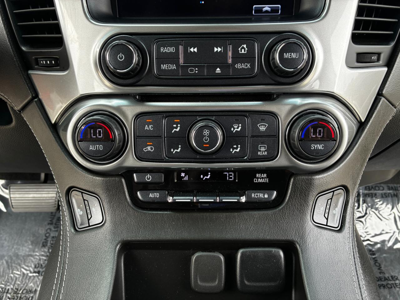 Chevrolet Suburban  2019