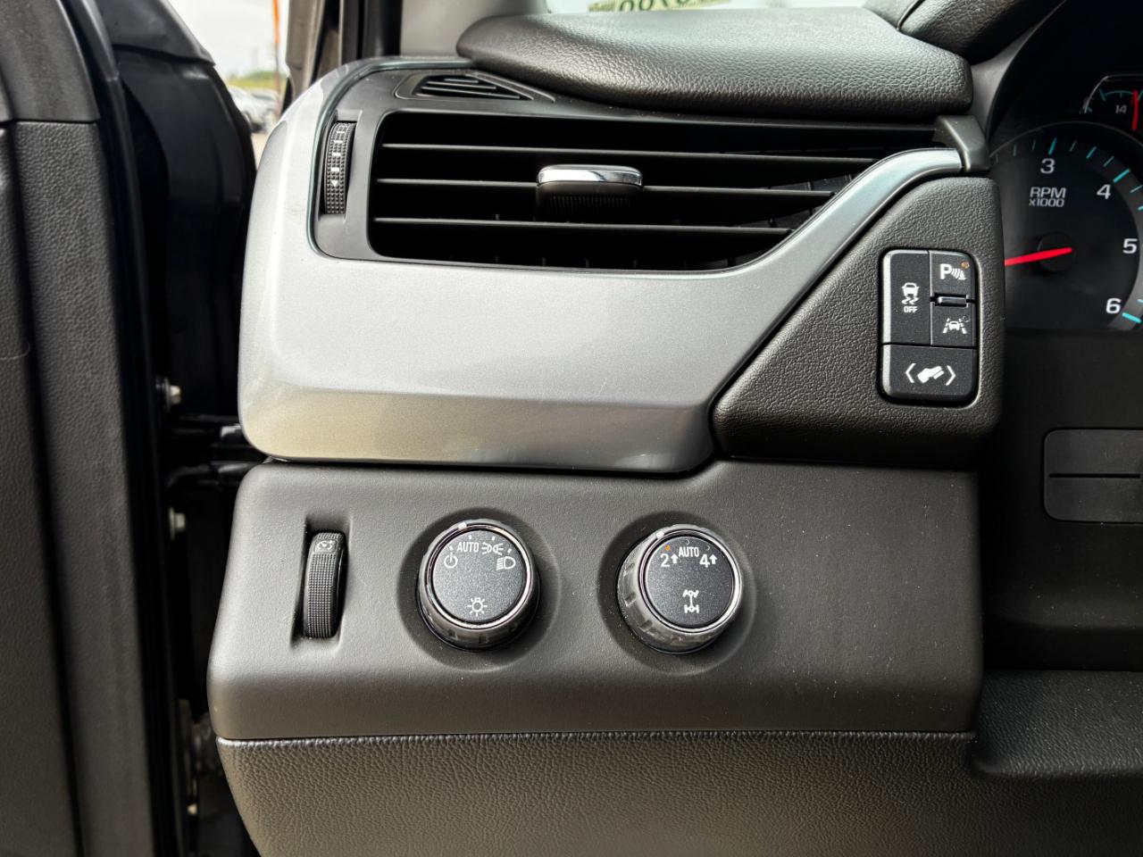 Chevrolet Suburban  2019