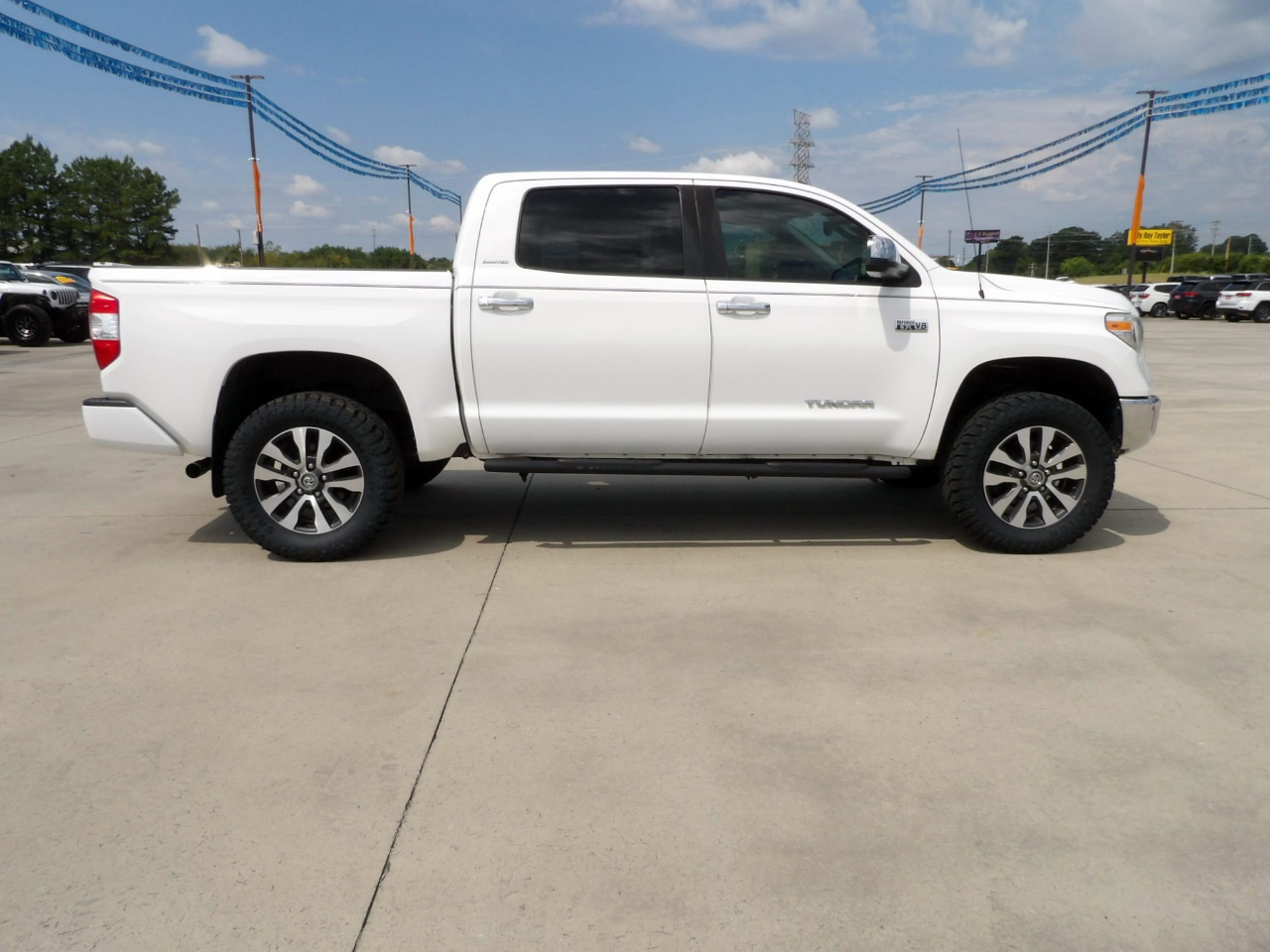 Toyota Tundra  2019