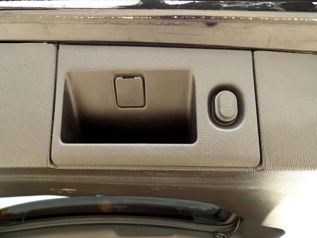 2018 Gmc Yukon XL Denali photo 38