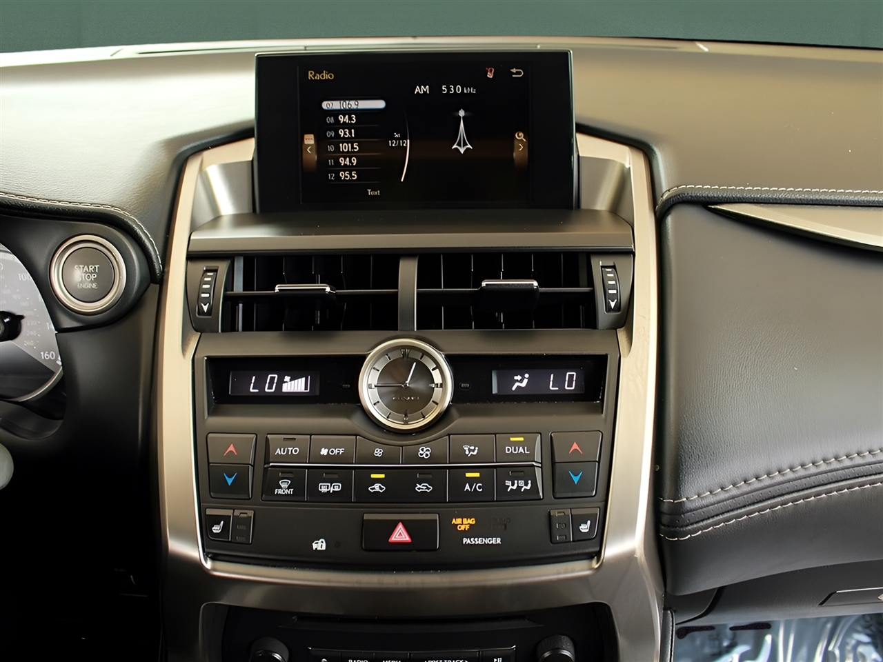 Lexus NX 200t  2015 Lexus NX 200t  2015