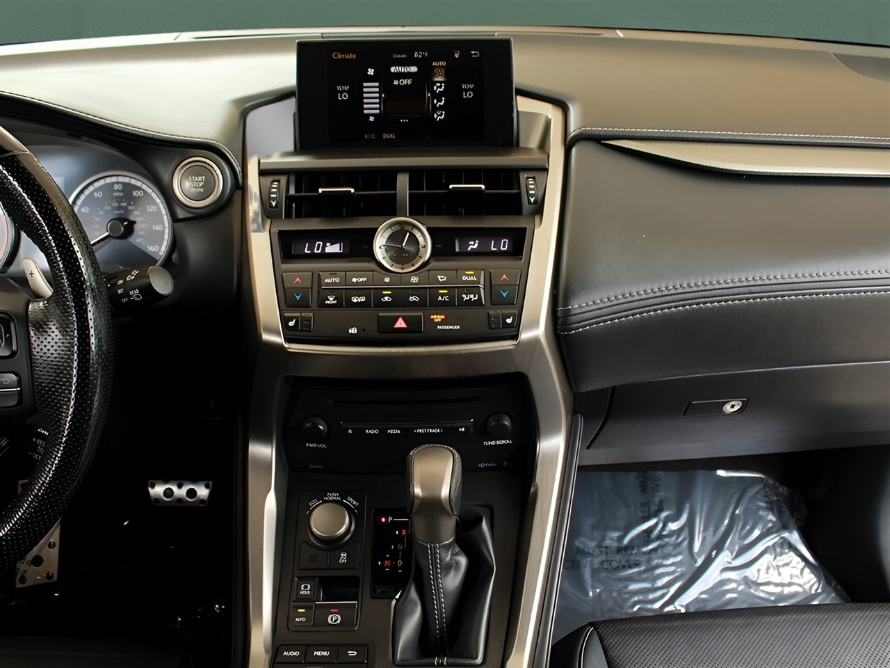 Lexus NX 200t  2015 Lexus NX 200t  2015