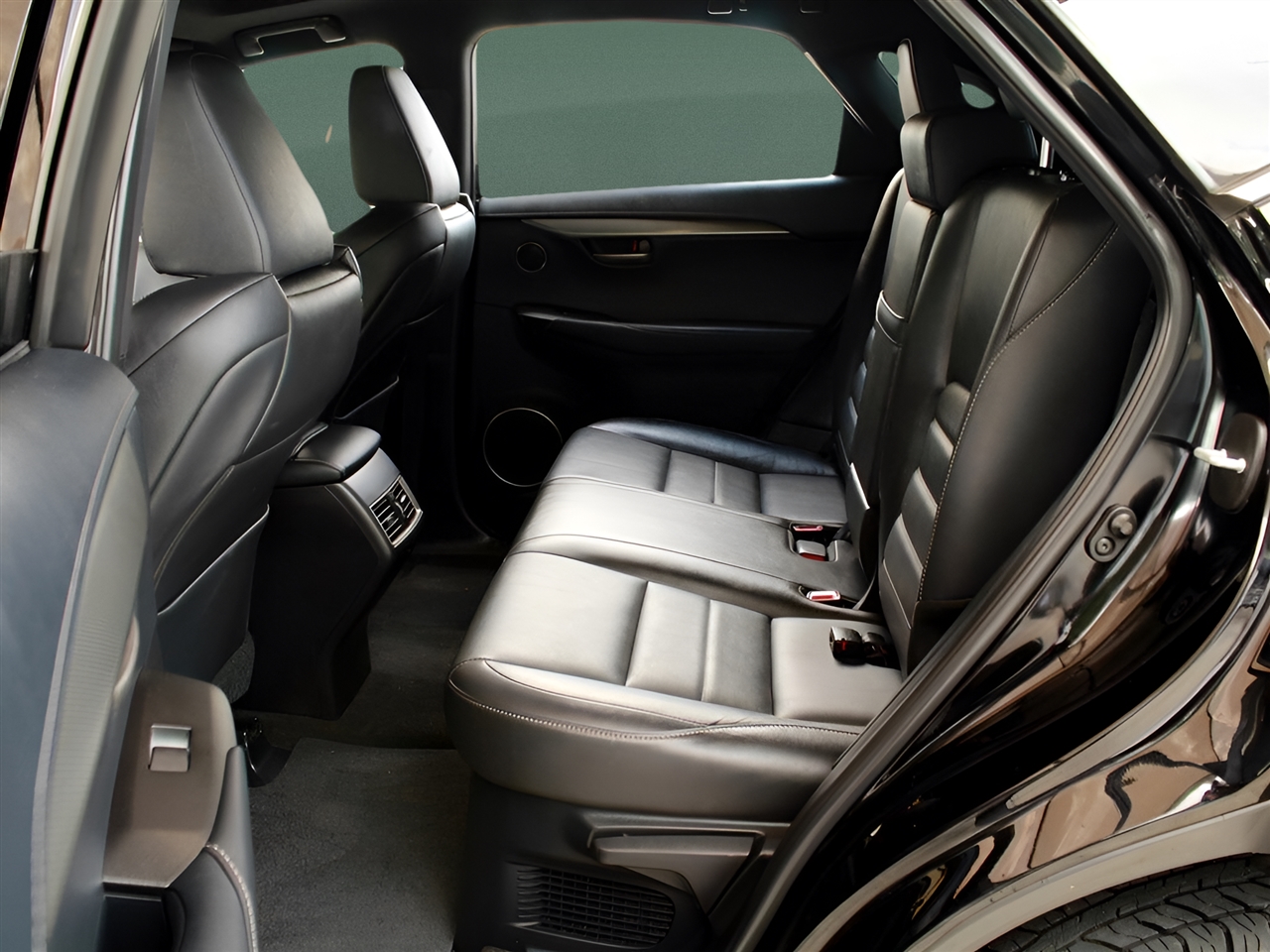 Lexus NX 200t  2015 Lexus NX 200t  2015