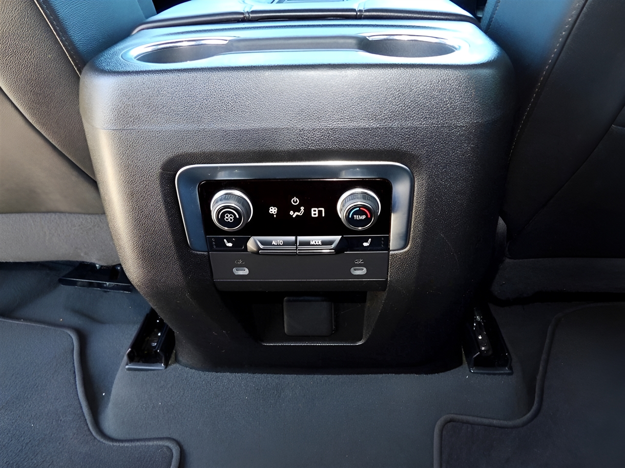 Chevrolet Suburban  2022 Chevrolet Suburban  2022