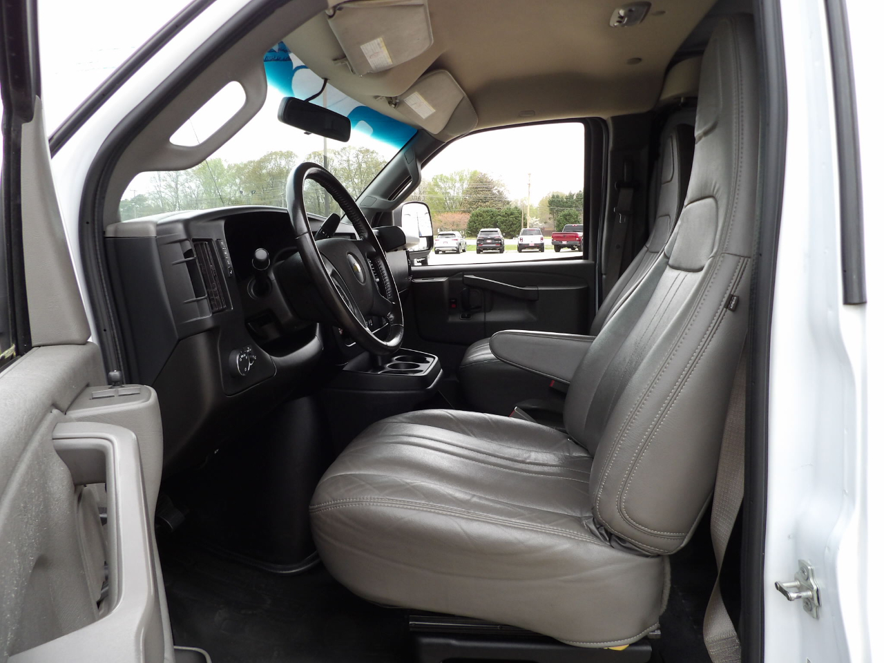 Chevrolet Express 1500 Cargo 2023