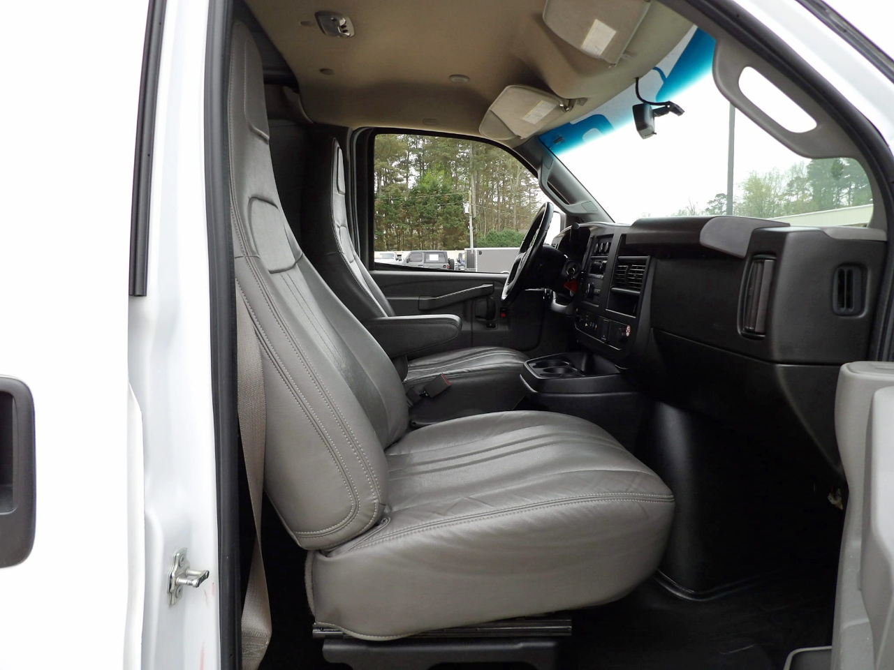 Chevrolet Express 1500 Cargo 2023