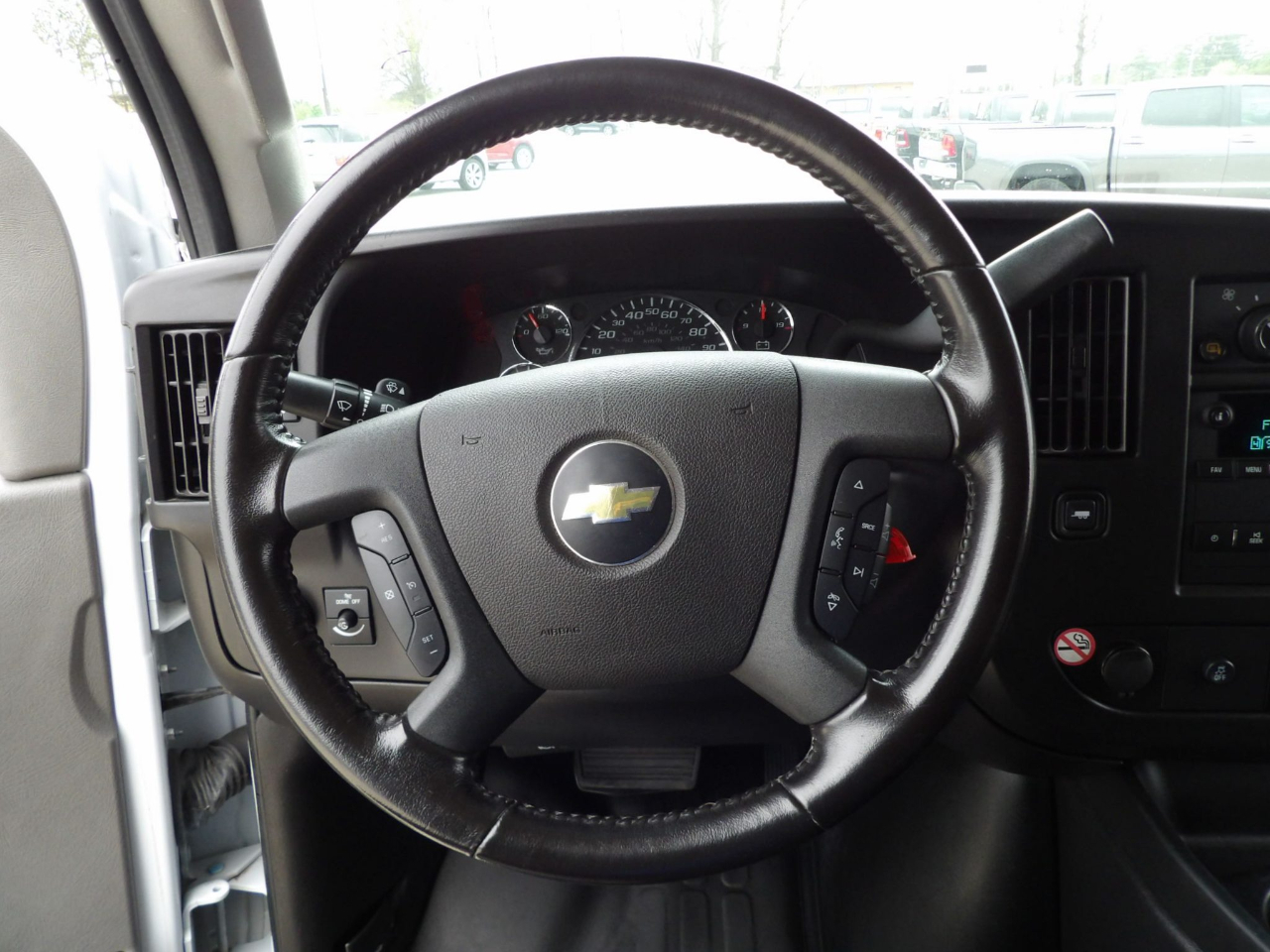 Chevrolet Express 1500 Cargo 2023