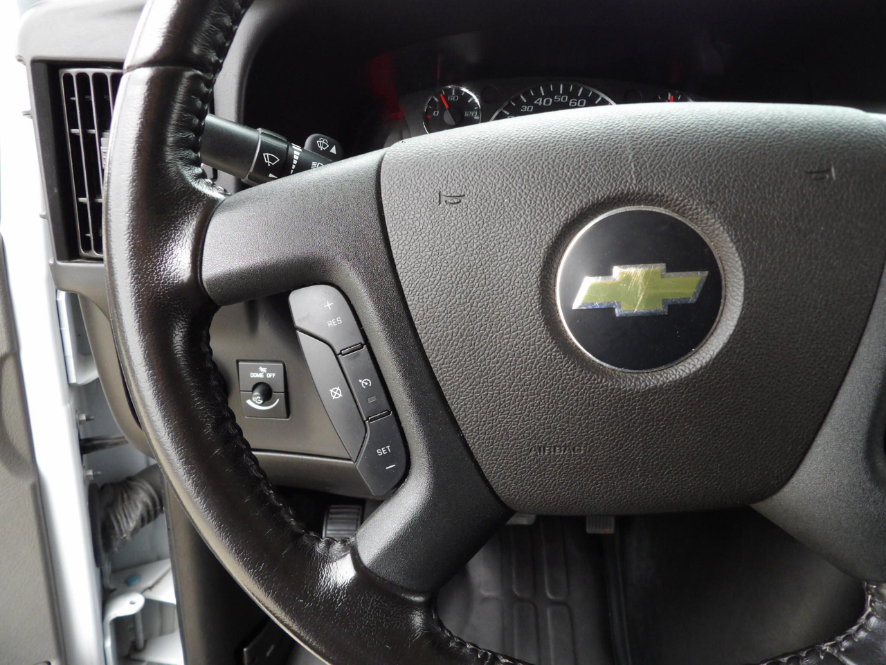 Chevrolet Express 1500 Cargo 2023