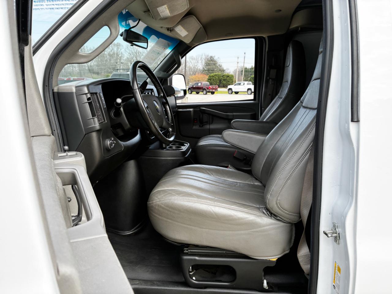 Chevrolet Express 1500 Cargo 2023