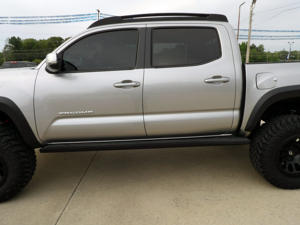 Toyota Tacoma  2018