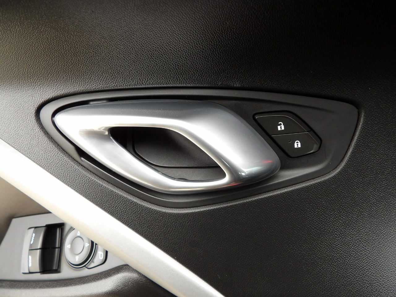 Chevrolet Camaro  2020