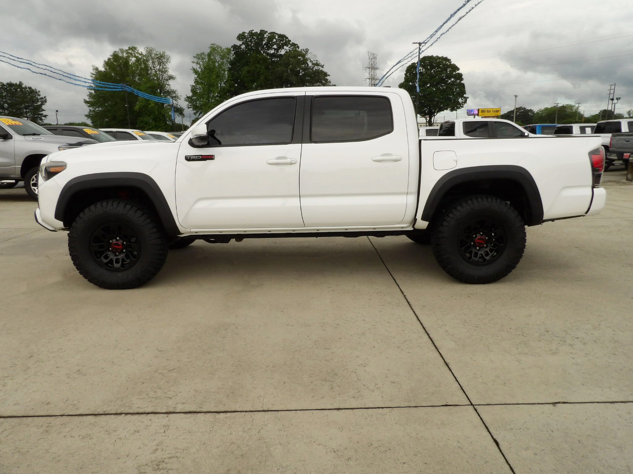 Toyota Tacoma  2017