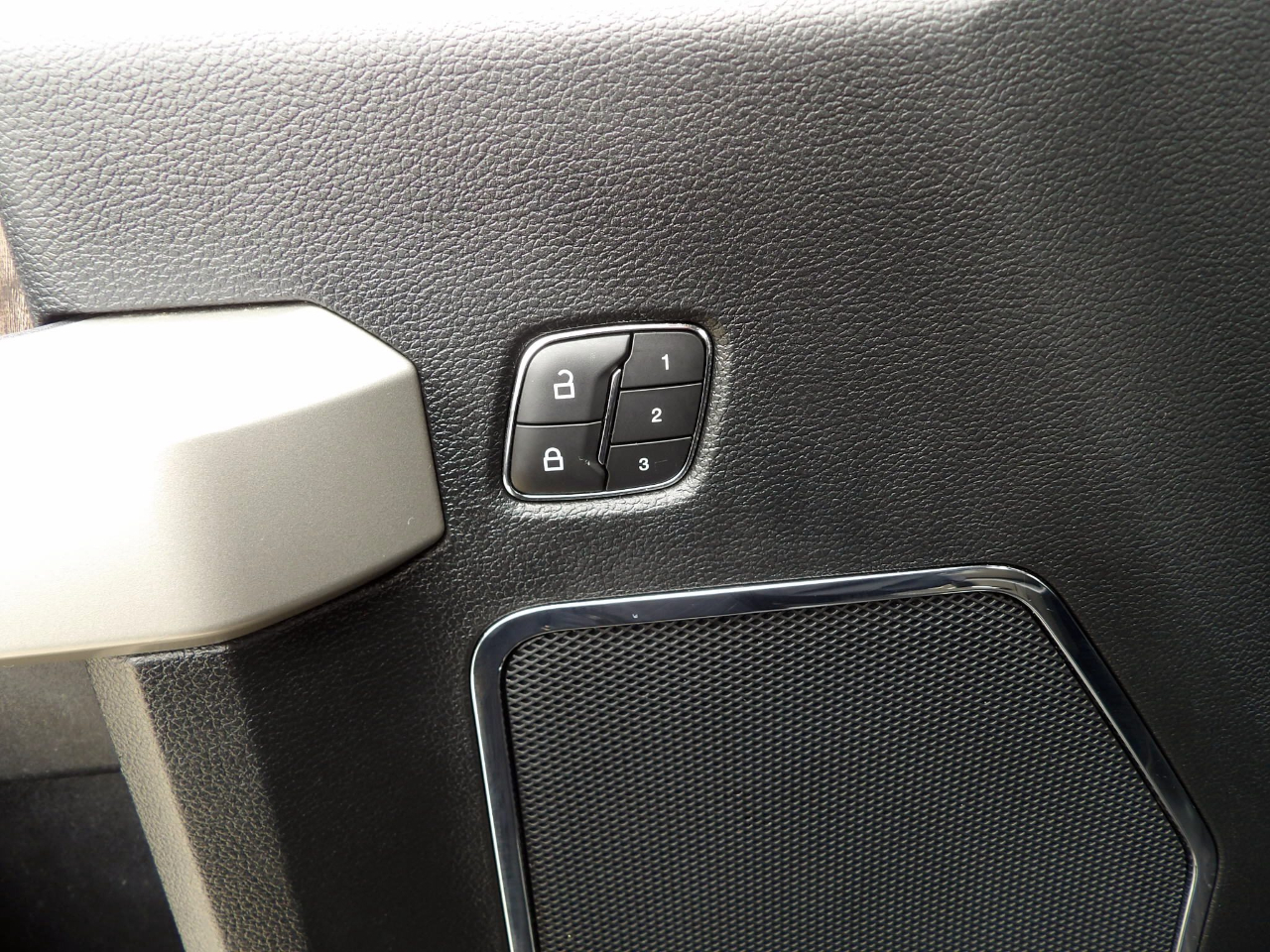 Ford F-250 SD Lariat 2019