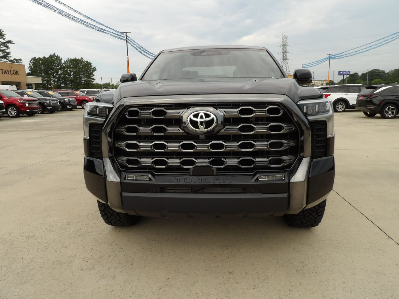 Toyota Tundra  2023